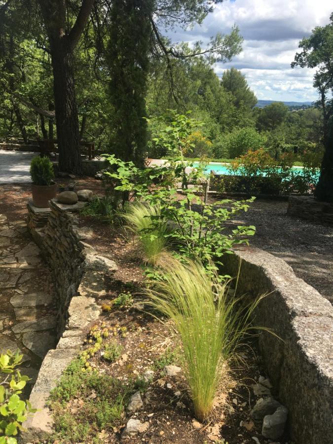 Villa De Carbonelle Pierrevert Экстерьер фото