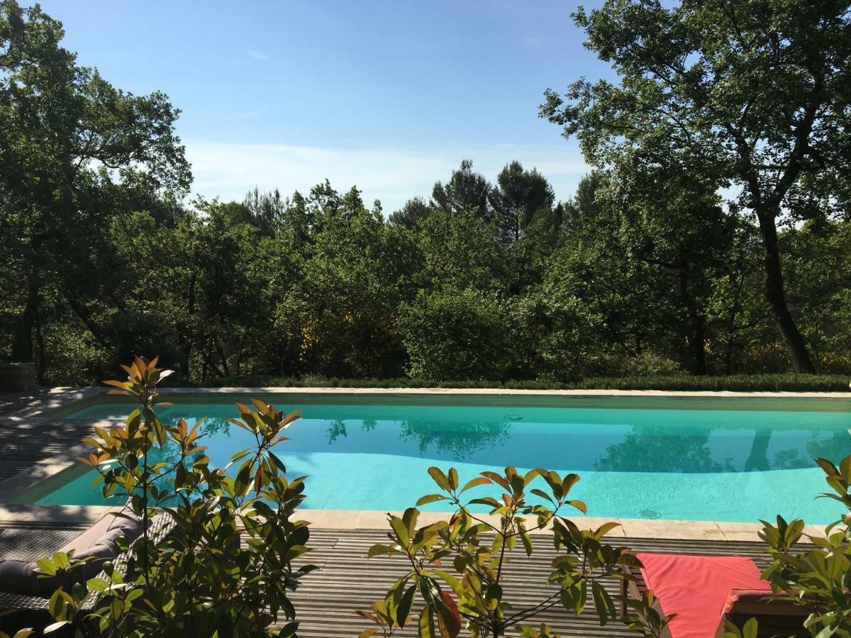 Villa De Carbonelle Pierrevert Экстерьер фото